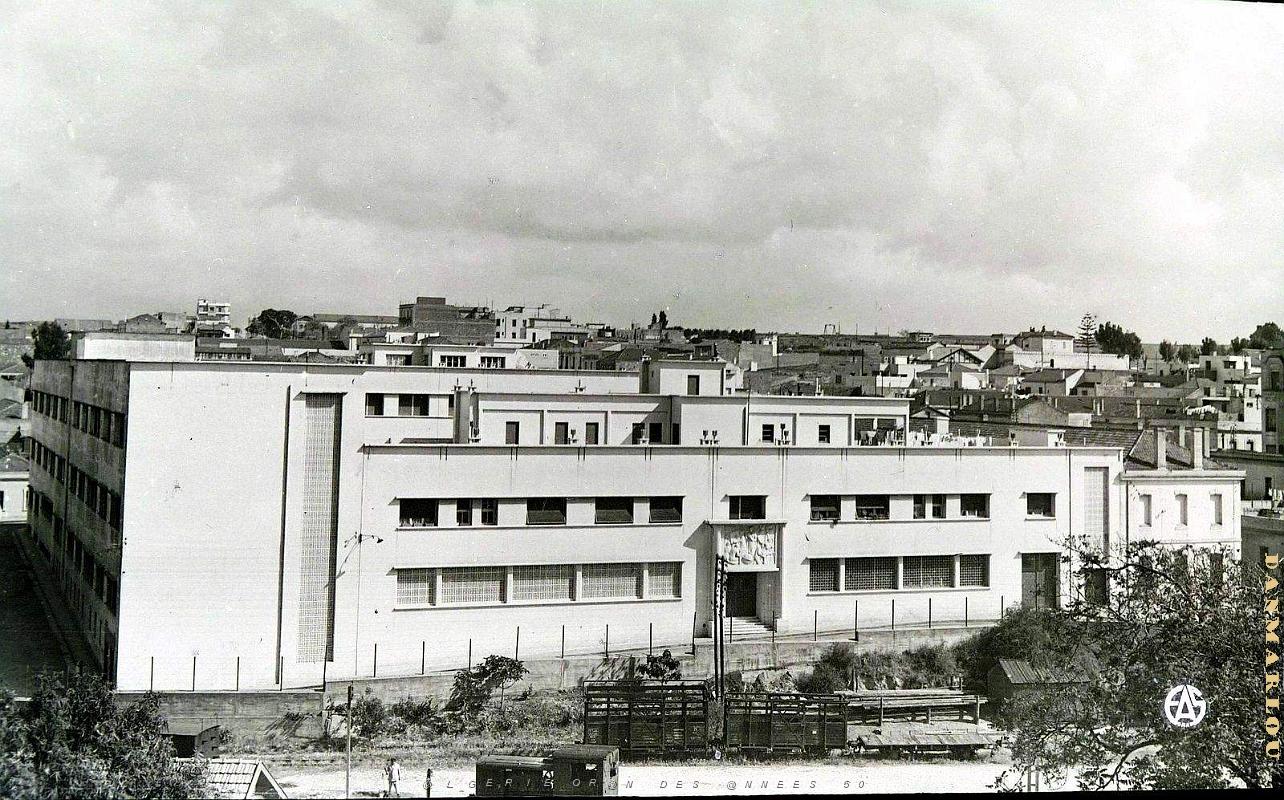 Mostaganem 520- Lycee Rene Basset COLLECTION DES AMIS DE ND DE SANTA CRUZ.JPG